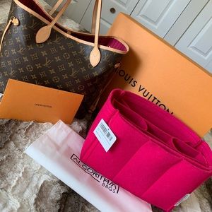 LV 💯% Authentic MM Monogram Neverfull Pivoine💕